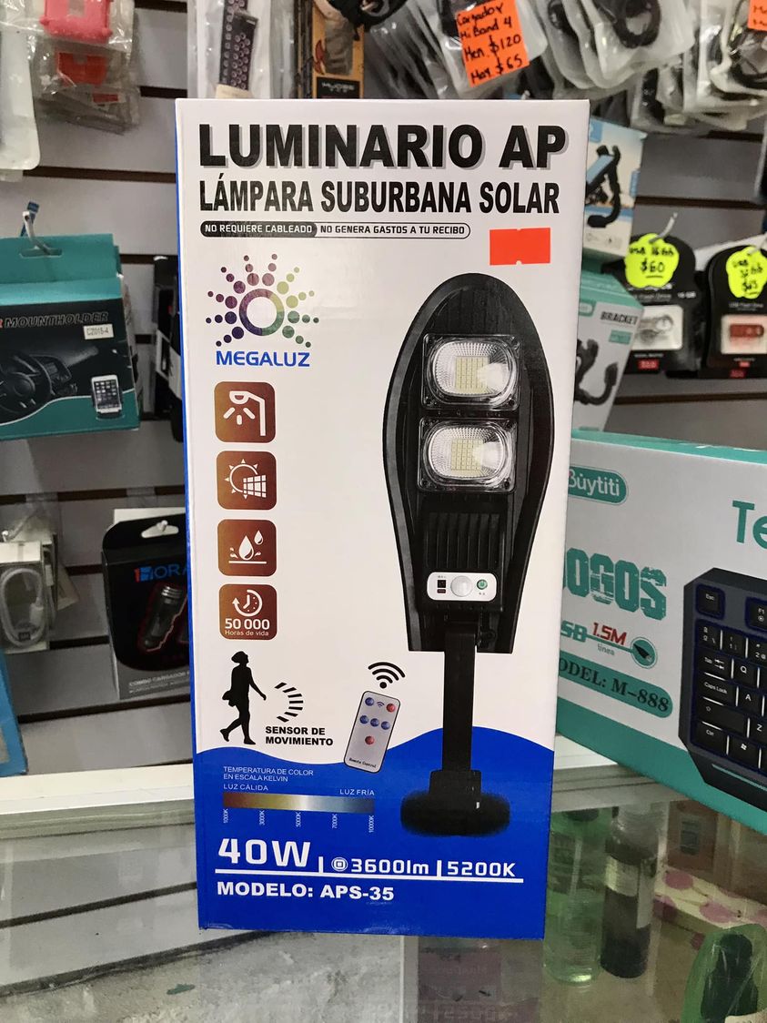 Lampara Solar Con Sensor De Movimiento Y Control 40W