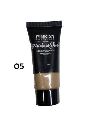 Maquillaje Pink 21 Porcelain skin Liquid Foundation Matte Finish